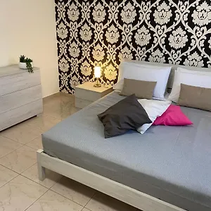 https://golden-house-holiday.sicilyhotelsitaly.net